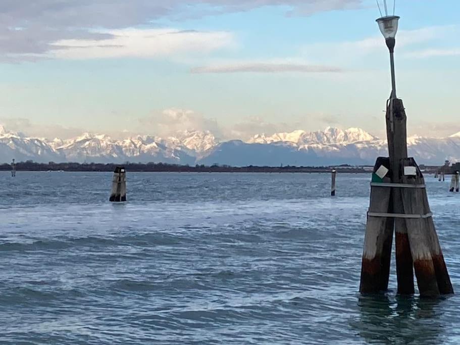 Appartamento Tre Archi Con Corte Privata Veneza Exterior foto