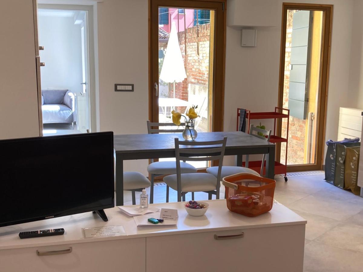 Appartamento Tre Archi Con Corte Privata Veneza Exterior foto